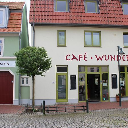 Schwalbennest Am Cafe Wunder Bar Apartamento Bad Sulze Exterior foto